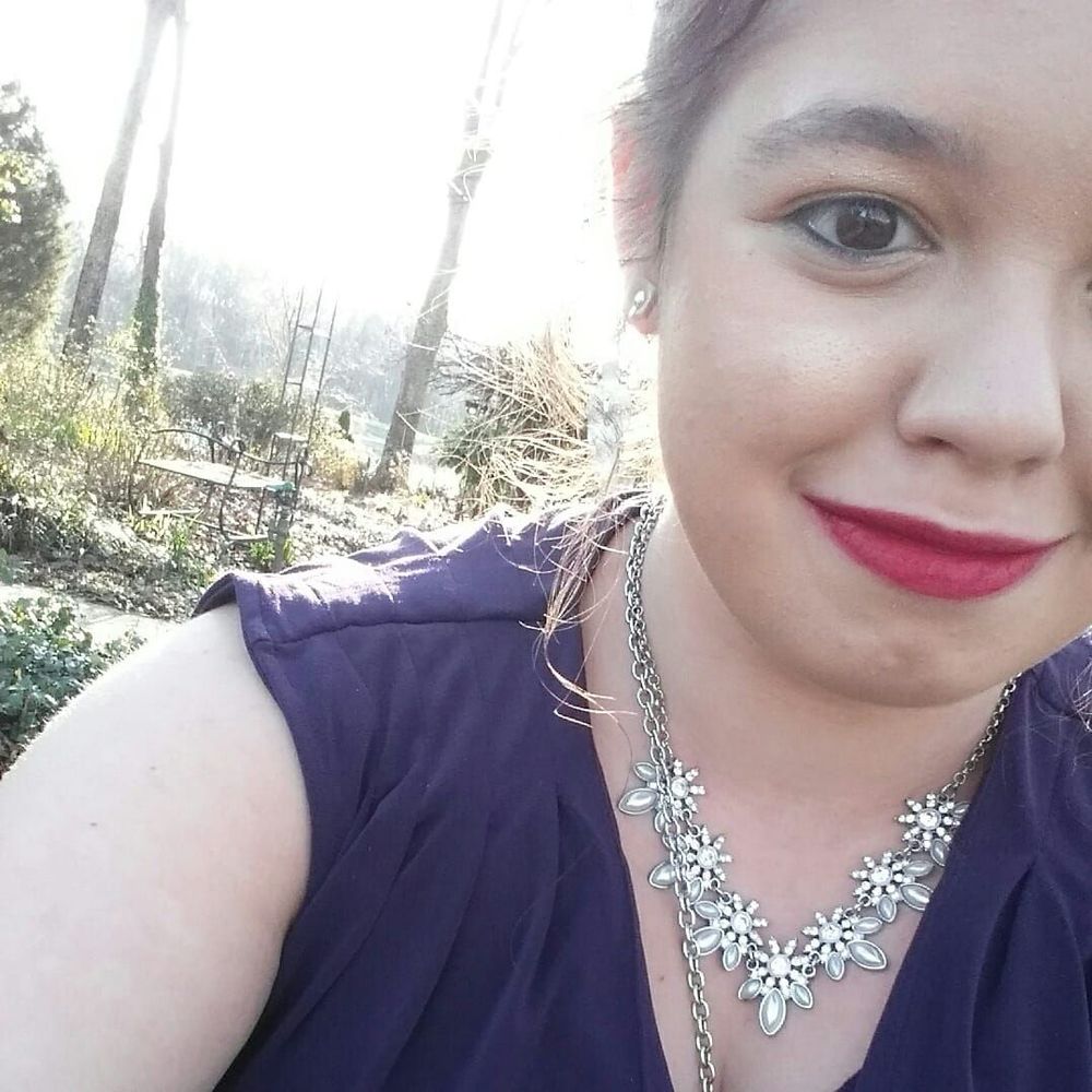 Meet your Posher, Ella